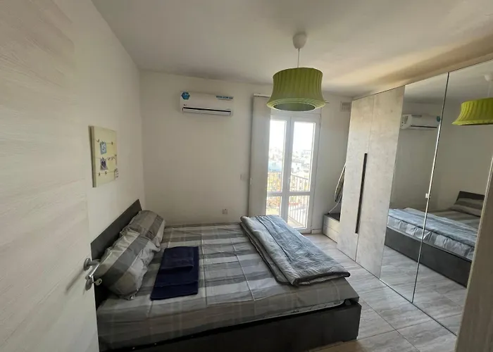 Amazing Penthouse Two Terrace 5 Minutes To The Close To The Main Area Appartement Msida